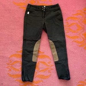 Tailored Sportsman Trophy Hunters